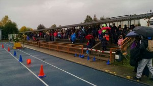 APOYO DE LAS FAMILIAS EN LAS GRADERIAS